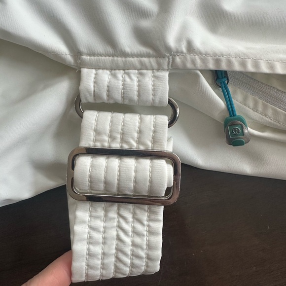 Lululemon Apex Parka Winter Coat Cream | Size 10 | Vintage - Picture 8 of 16